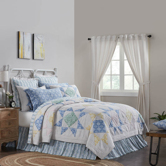 Jolie Quilt Cottage Star Patchwork in Soft Pastel Colors